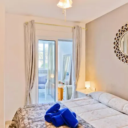 Apartment Carabeillo 2 *